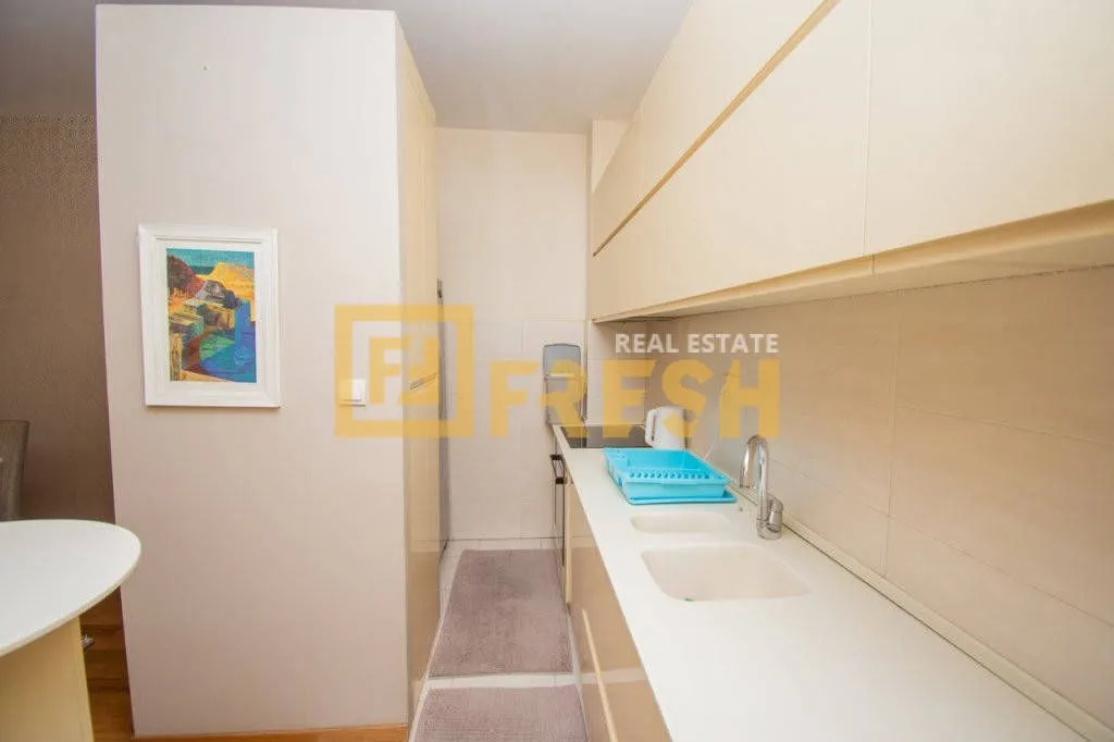 Rent, three bedroom apartment, 100m², Blok 6, Podgorica