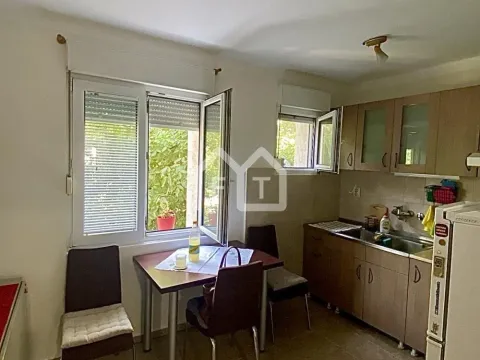 Izdavanje, trosoban stan, 60m², Cvetkova Pijaca, Zvezdara Sve Podlokacije - image 7