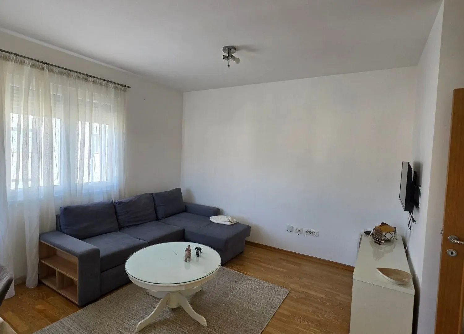 Izdavanje, jednosoban stan, 62m², Dalmatinska ulica, Podgorica