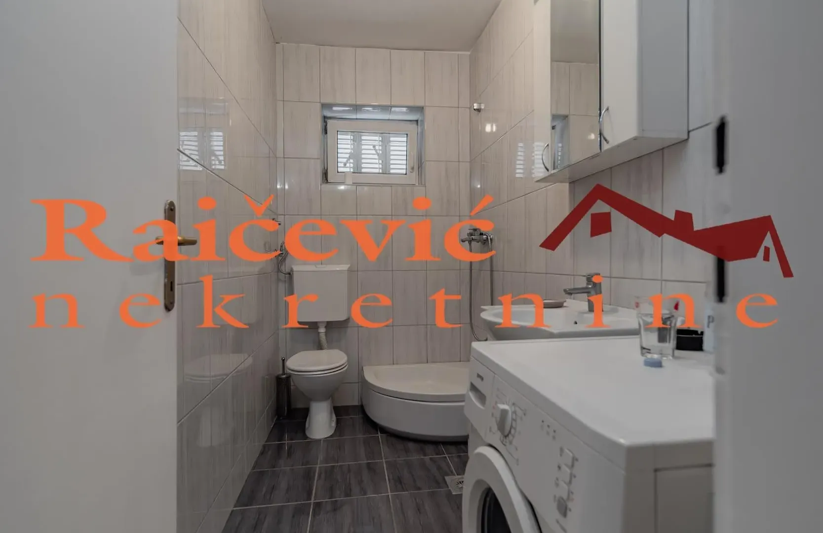 Izdavanje, kuća, 604m², Voždovac, Voždovac Sve Podlokacije