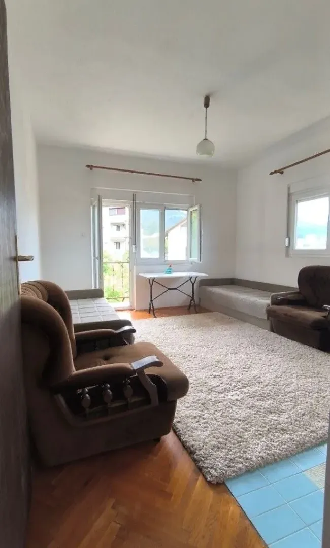 Rent, three bedroom apartment, 90m², Dumidran, Tivat