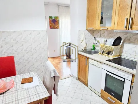 Izdavanje, dvosoban stan, 71m², Stari Aerodrom, Podgorica - image 9