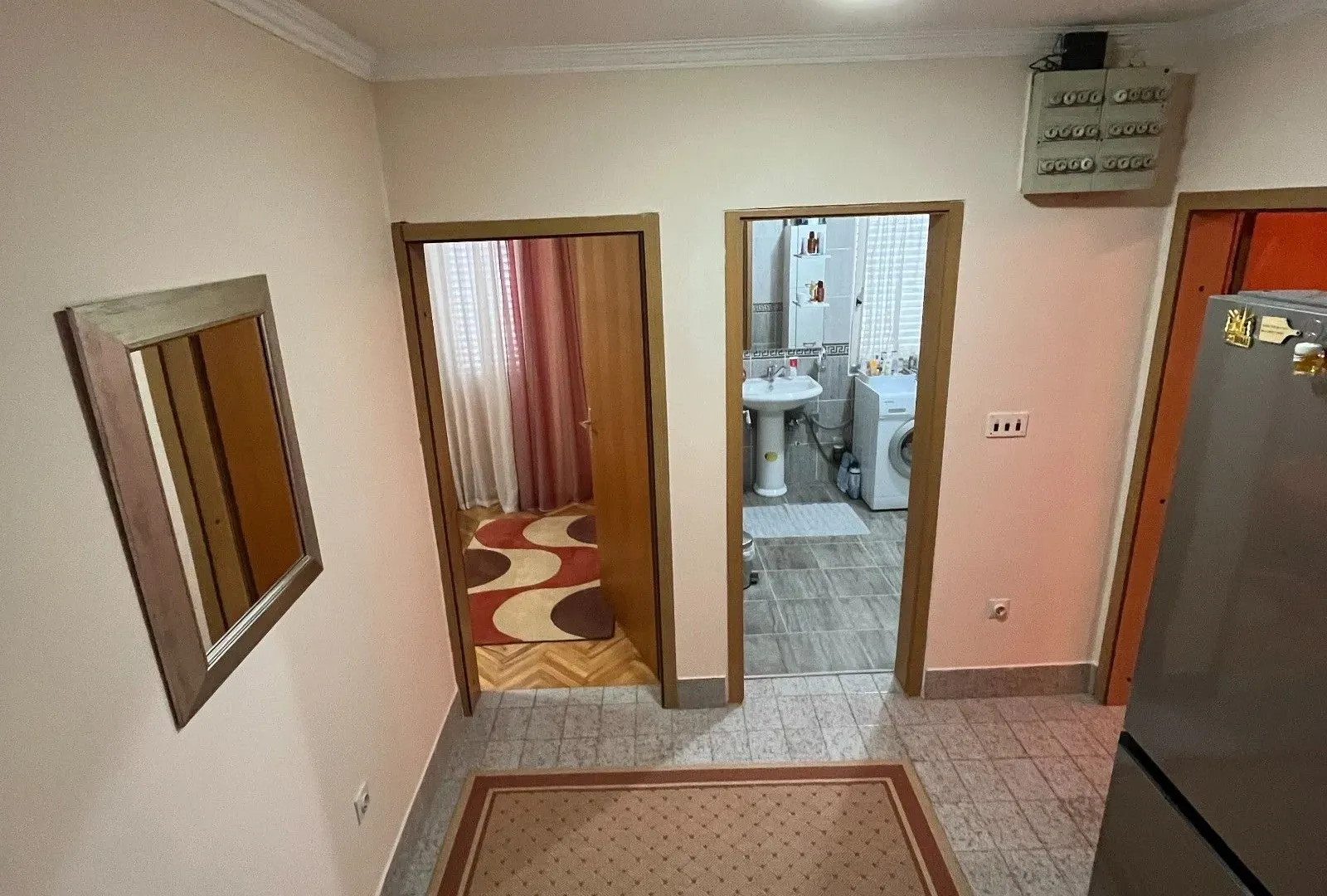 Sale, house, 761m², Tološi, Podgorica