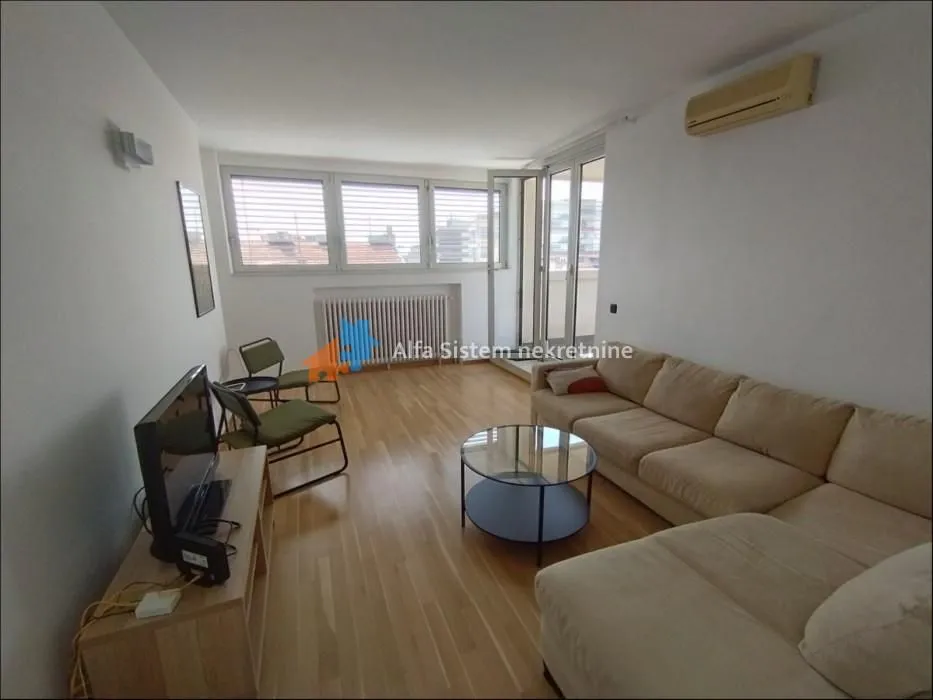 Rent, two bedroom apartment, 60m², Kalenić Pijaca, Vračar Sve Podlokacije