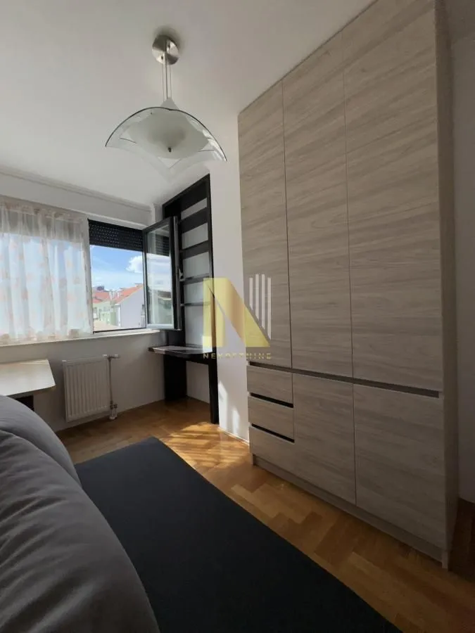 Izdavanje, dvosoban stan, 53m², Grbavica, Novi Sad Sve Podlokacije