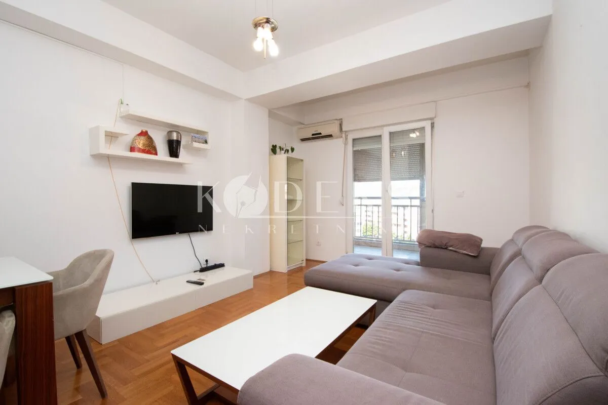 Rent, three bedroom apartment, 92m², City Kvart, Podgorica