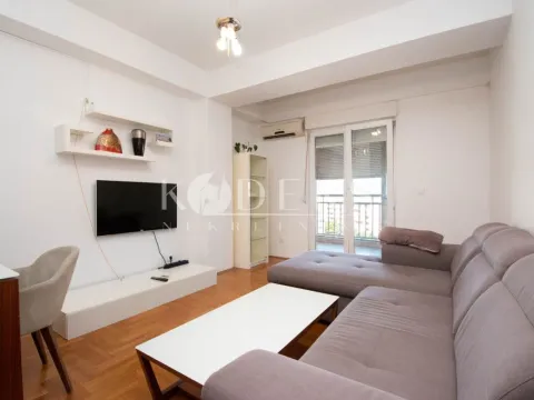 Rent, three bedroom apartment, 92m², City Kvart, Podgorica - image 2
