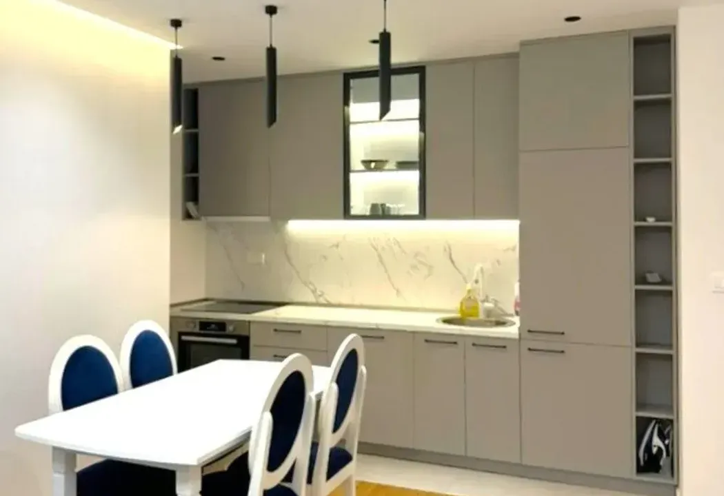 Izdavanje, dvosoban stan, 69m², City Kvart, Podgorica