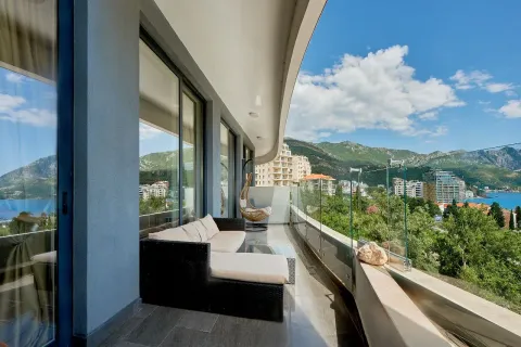 Sale, two bedroom apartment, 73m², Bečići, Budva - image 6