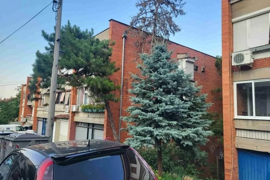 Prodaja, četvorosoban stan, 71m², Skojevsko Naselje, Beograd