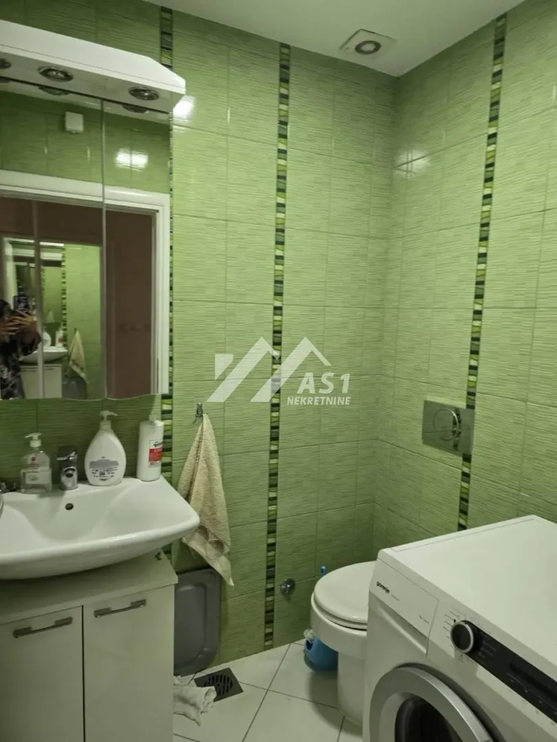Rent, two bedroom apartment, 95m², Grbavica, Novi Sad Sve Podlokacije