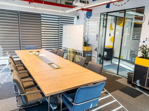 Izdavanje, poslovni prostor, 1000m², Sajmište, Novi Sad - image 2