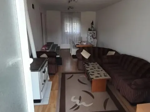 Prodaja, kuća, 175m², Rakitovo, Jagodina - image 2