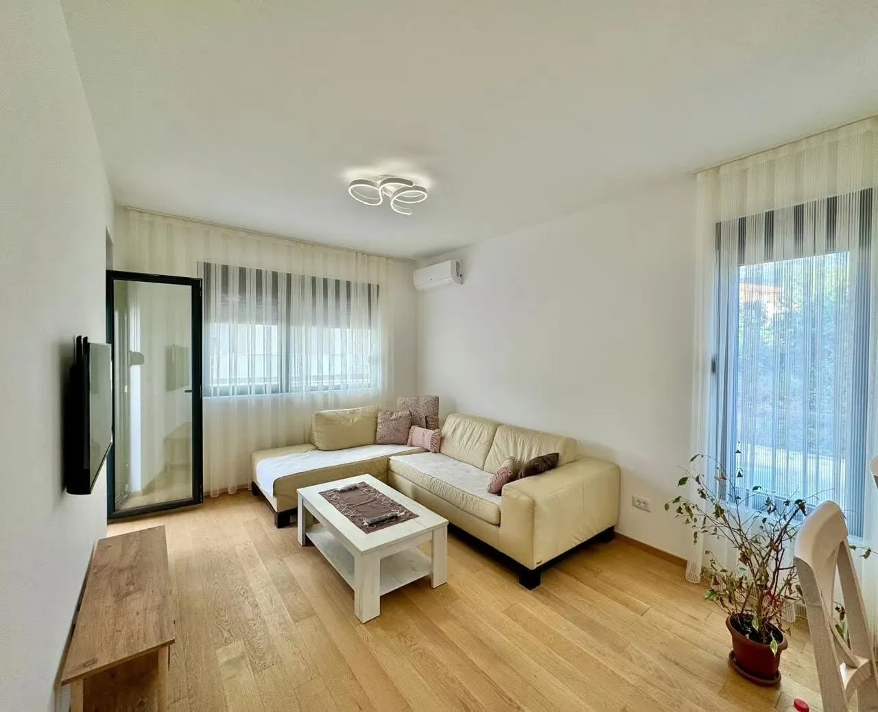 Sale, one bedroom apartment, 45m², Bečići, Budva