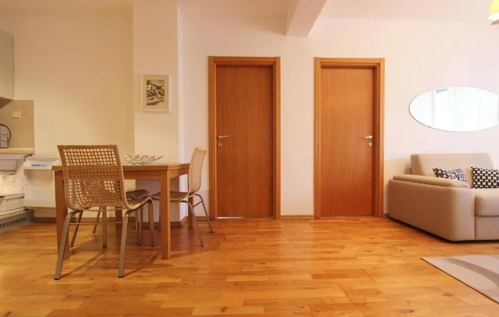 Rent, two bedroom apartment, 70m², Pržno, Budva
