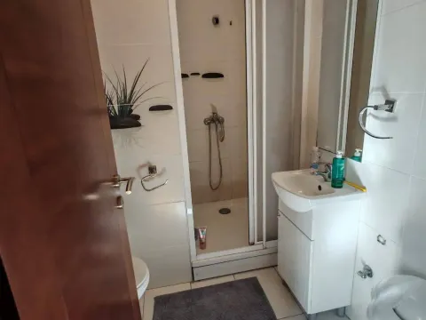 Rent, two bedroom apartment, 70m², Centar, Budva - image 10