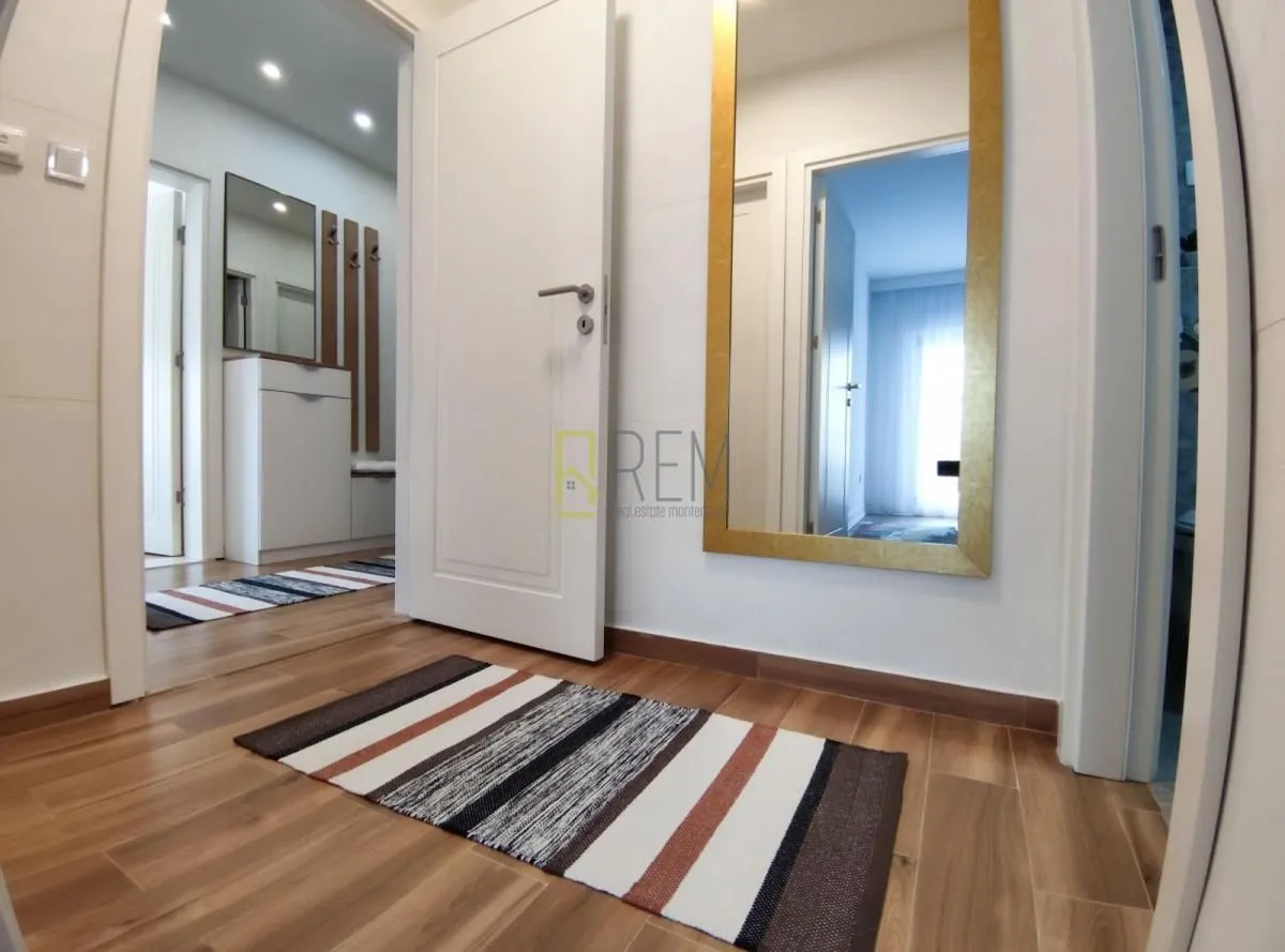Rent, two bedroom apartment, 82m², Centar, Podgorica