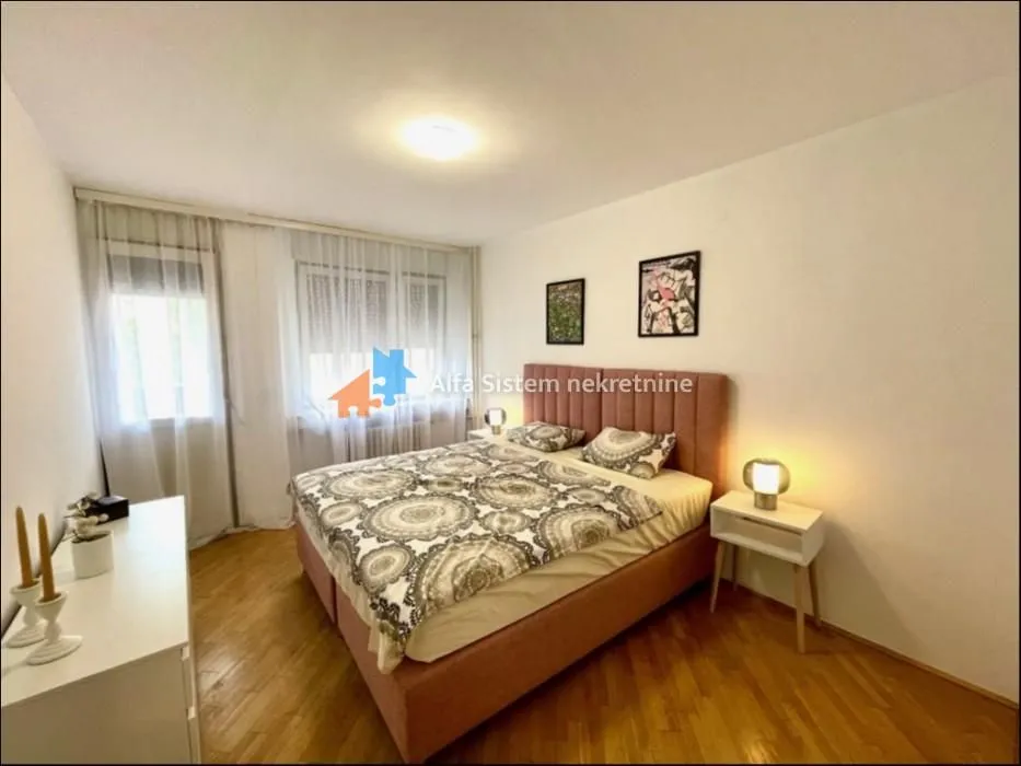 Rent, four bedroom apartment, 102m², Vračar Hram, Vračar Sve Podlokacije