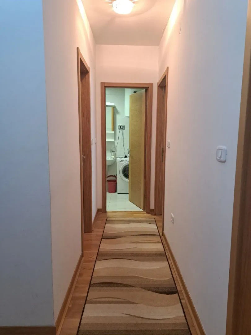 Izdavanje, dvosoban stan, 68m², City Kvart, Podgorica
