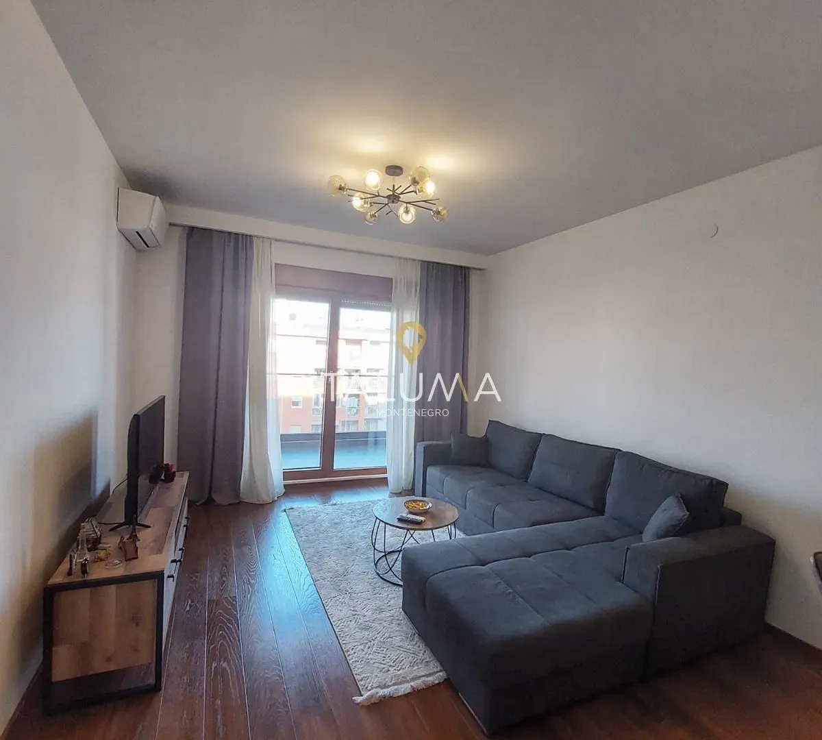 Izdavanje, jednosoban stan, 49m², City Kvart, Podgorica