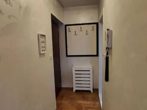 Rent, two bedroom apartment, 56m², Južni Bulevar, Vračar Sve Podlokacije - image 11