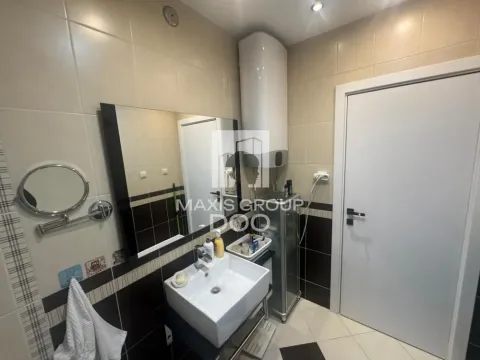 Izdavanje, četvorosoban stan, 150m², Novi Beograd Sve Podlokacije, Beograd - image 12