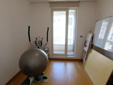 Rent, three bedroom apartment, 119m², Podgorica, Crna Gora - image 10