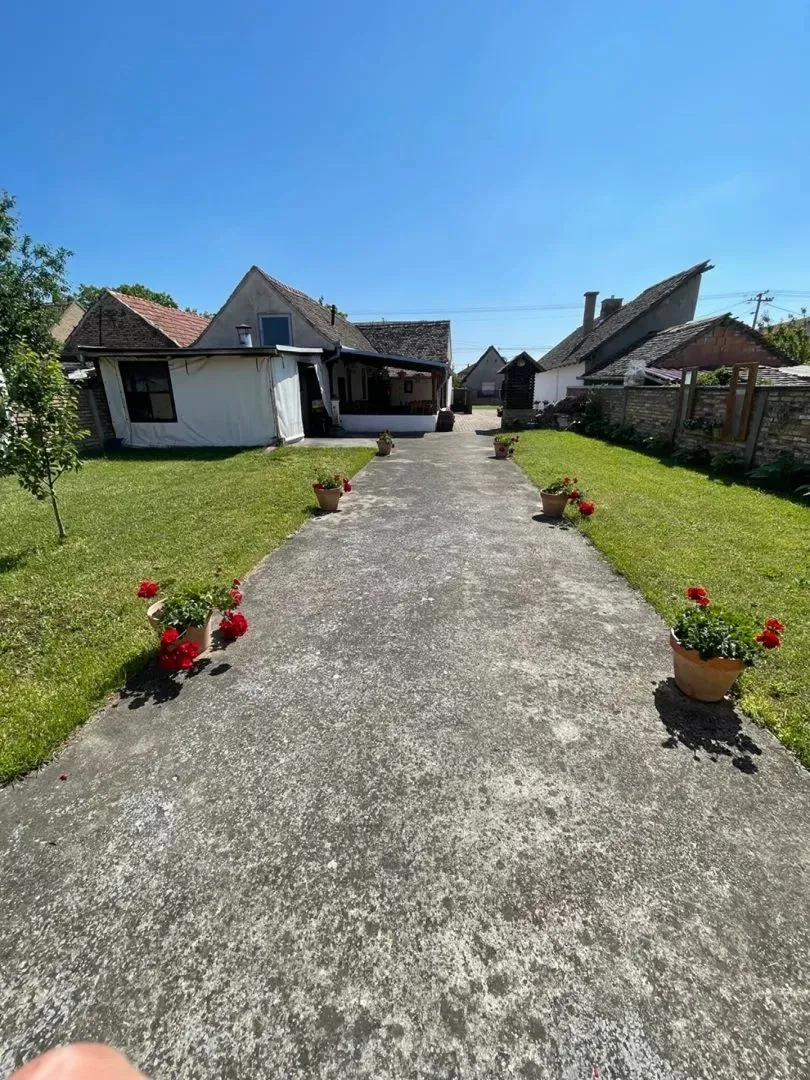 Prodaja, ugostiteljski objekat, 176m², Ruma, Srbija