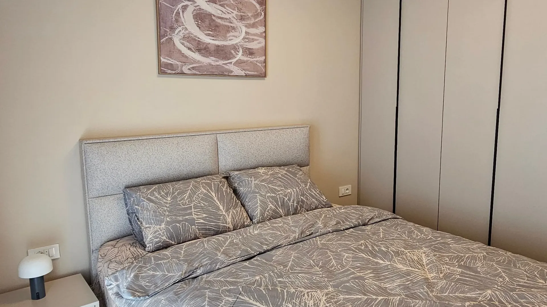 Izdavanje, jednosoban stan, 46m², New City, Podgorica