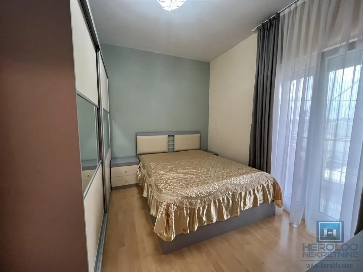 Prodaja, kuća, 302m², Vinorača, Jagodina