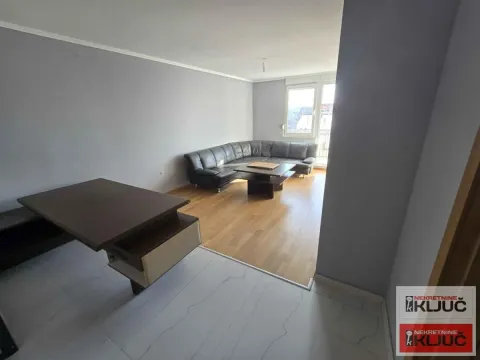 Prodaja, dvosoban stan, 42m², Centar, Novi Sad - image 2