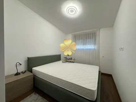 Izdavanje, četvorosoban stan, 130m², Master Kvart, Podgorica - image 11