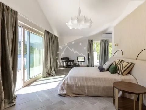 Sale, house, 423m², Lepetani, Tivat - image 17