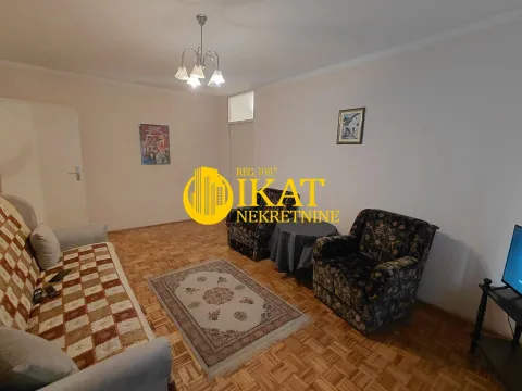 Stan in Vračar Hram