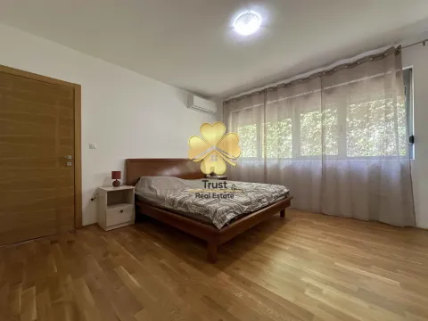 Izdavanje, dvosoban stan, 90m², Gorica C, Podgorica - image 10