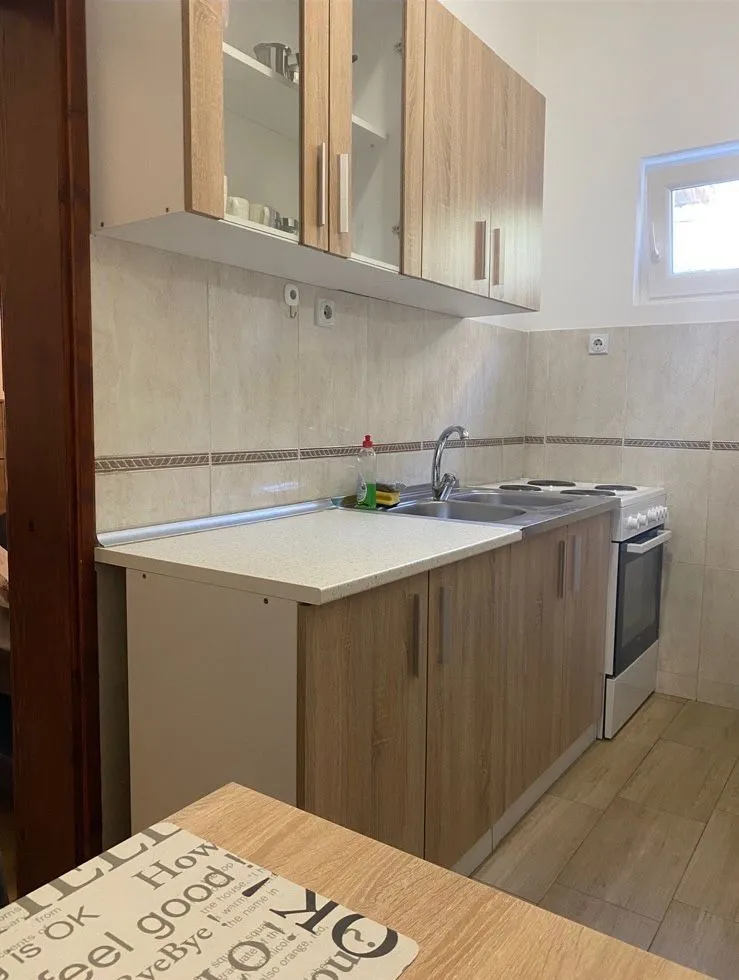 Izdavanje, jednosoban stan, 40m², Kavač, Kotor
