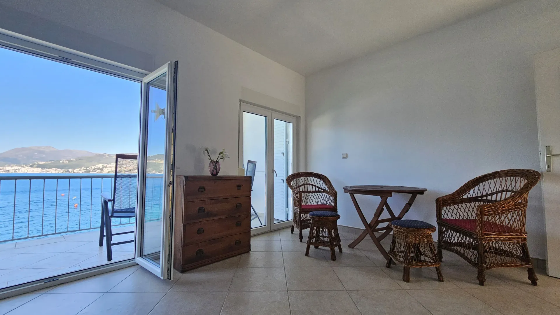 Prodaja, dvosoban stan, 71m², Rose, Herceg Novi