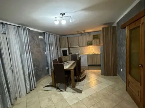 Rent, house, 125m², Tivat, Crna Gora - image 3