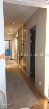Izdavanje, trosoban stan, 92m², Savski Venac, Beograd - image 13