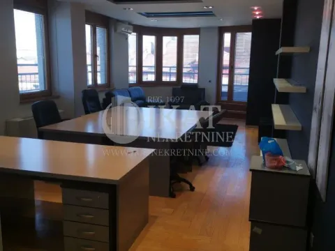 Izdavanje, poslovni prostor, 70m², Stari Grad, Beograd - image 4