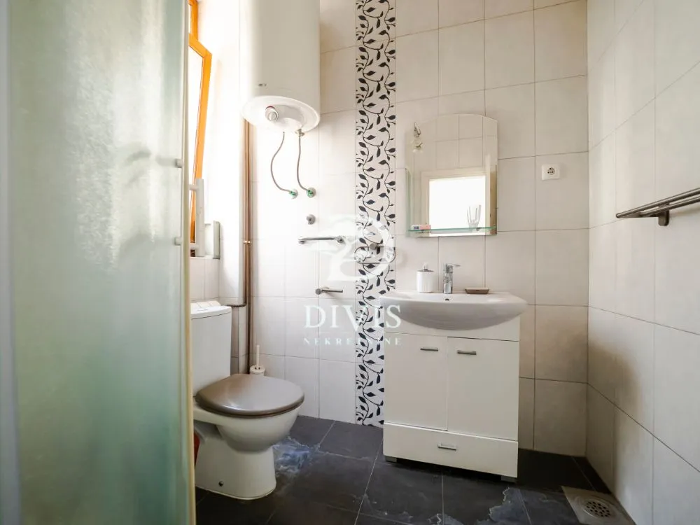Prodaja, stan, 122m², Kalenić Pijaca, Vračar Sve Podlokacije