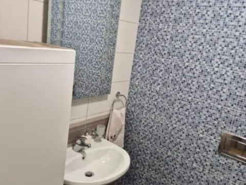 Izdavanje, dvosoban stan, 70m², Ljubović, Podgorica - image 12