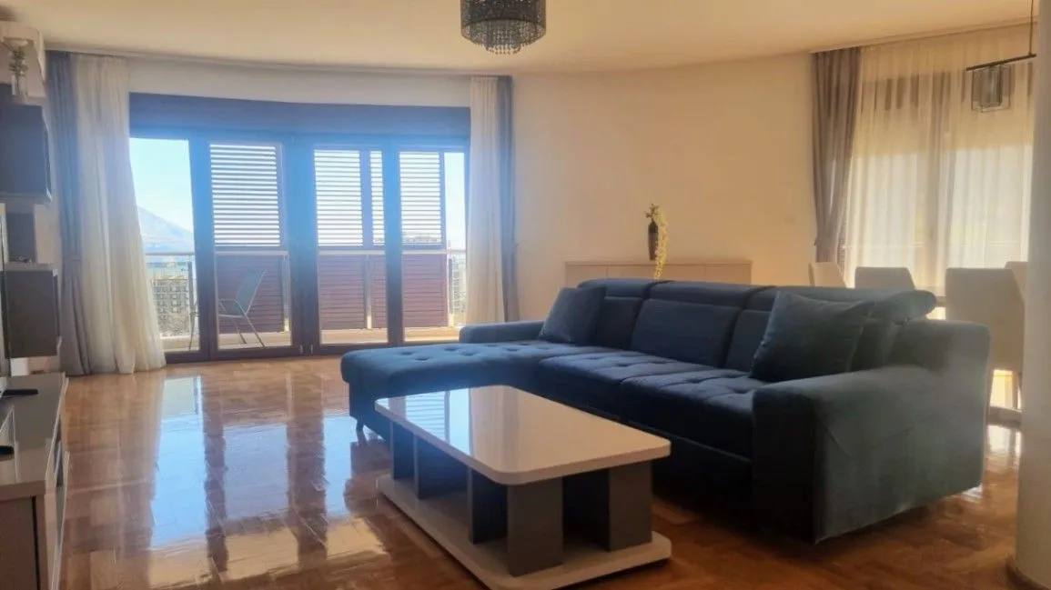 Sale, two bedroom apartment, 130m², Bečići, Budva