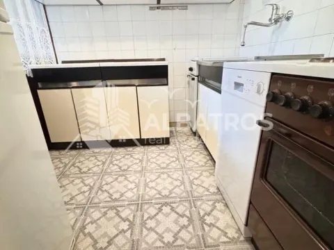 Prodaja, dvosoban stan, 77m², Centar, Bar - image 7