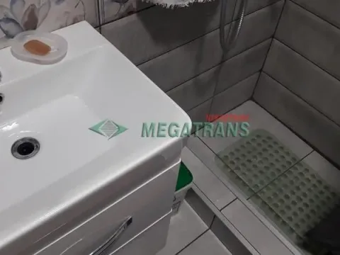 Izdavanje, četvorosoban stan, 97m², Centar, Novi Sad - image 16