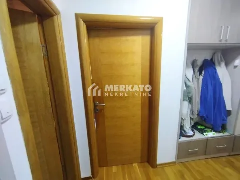 Sale, four bedroom apartment, 109m², Mala Amerika, Zrenjanin - image 2