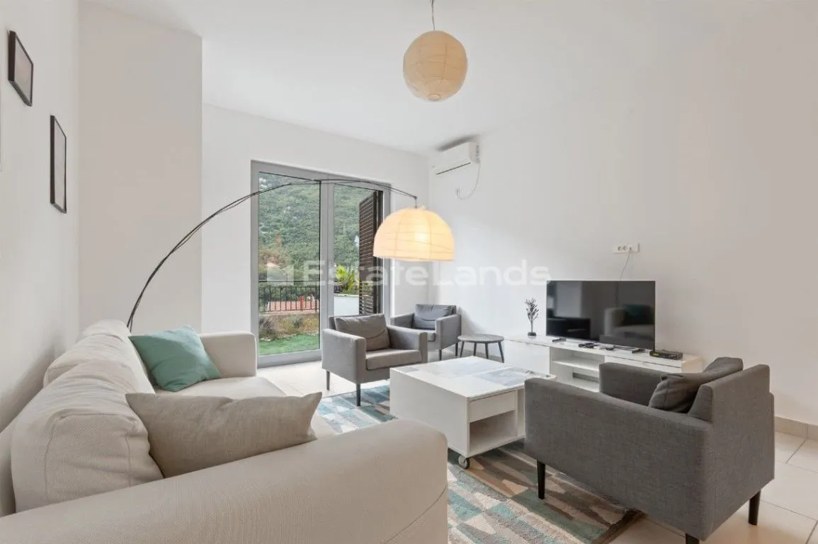 Sale, three bedroom apartment, 97m², Morinj, Kotor