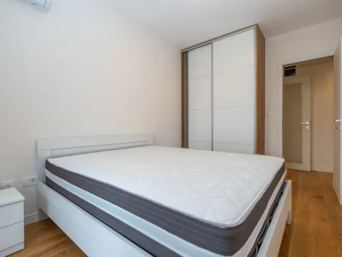 Rent, two bedroom apartment, 72m², Central Point, Podgorica - image 13