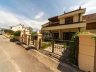 Izdavanje, kuća, 280m², Gorica C, Podgorica - image 24