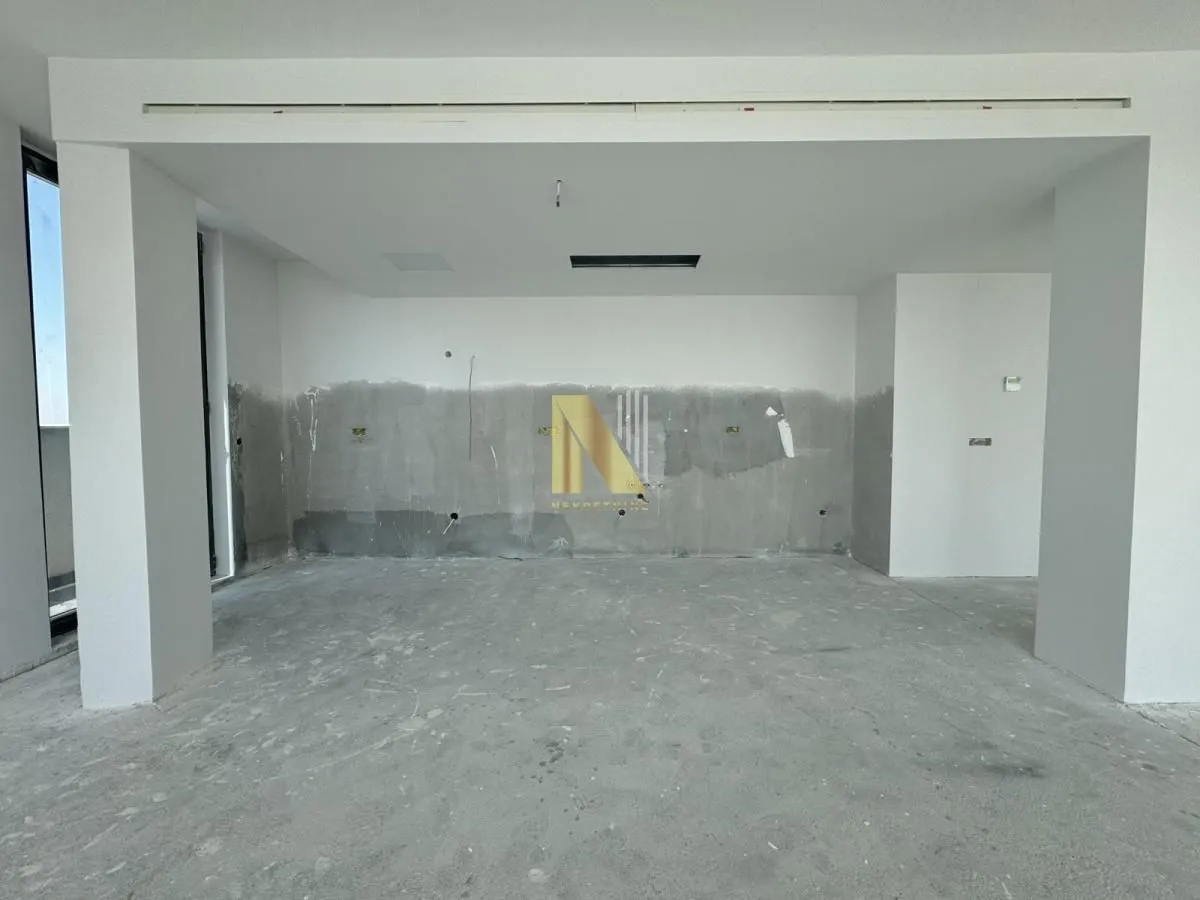Prodaja, stan, 571m², Sajmište, Novi Sad